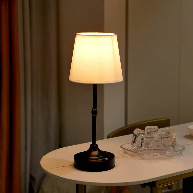 DNC MODERN TABLE LAMP