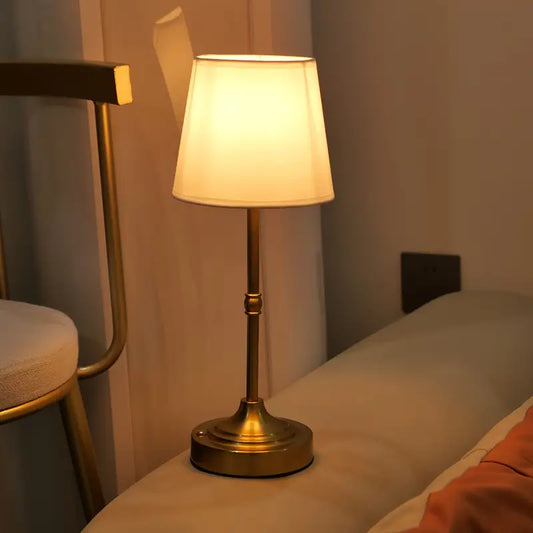 DNC MODERN TABLE LAMP